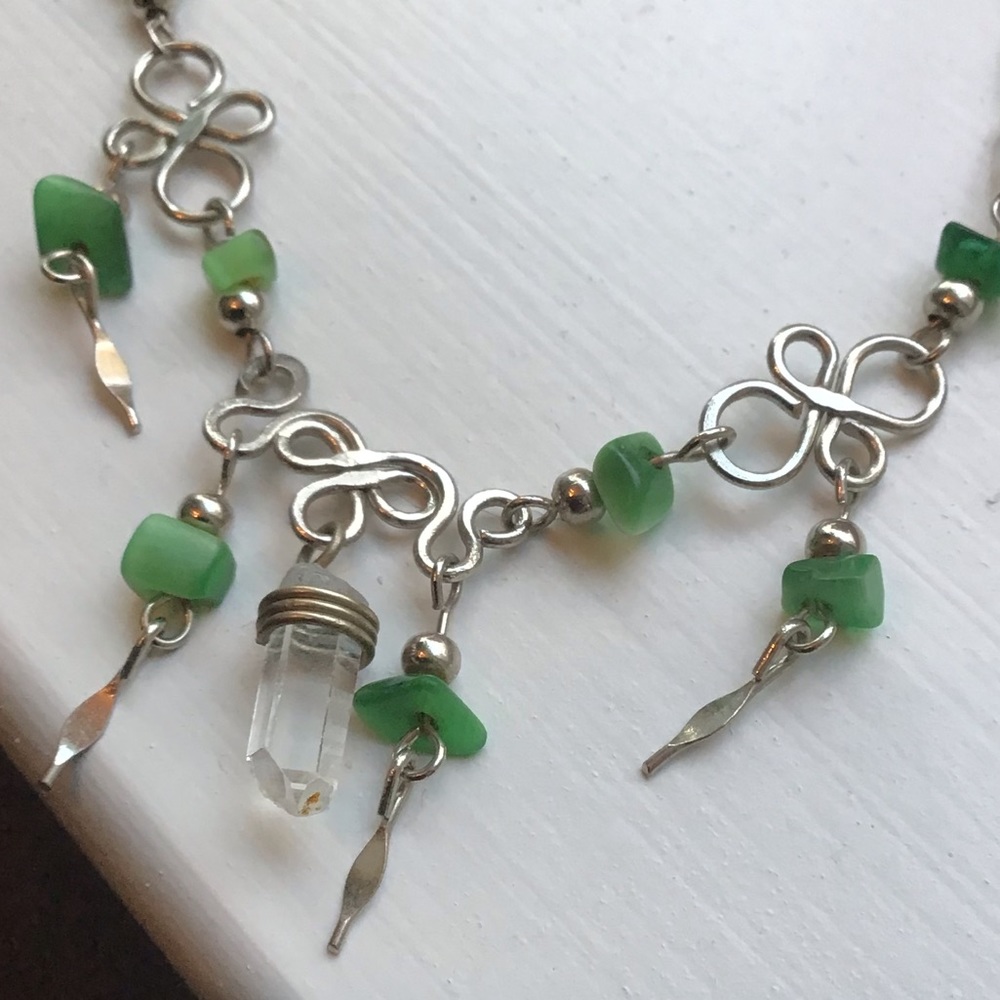 Ankle bracelet with clear and green stones